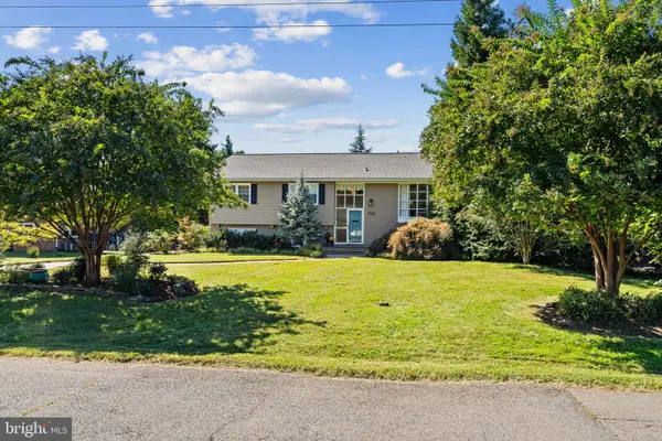 9010 Longstreet Dr, MANASSAS, VA 20110
