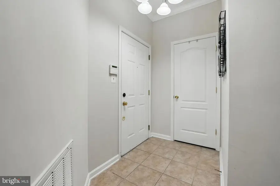 9713 Handerson Pl #unit 104, Manassas Park, VA 20111 - Image #3