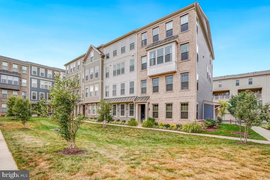 408-b Pullman Pl, Manassas Park, VA 20111 - Image #2