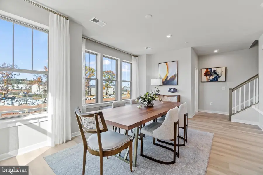 1110b Dabney Dr, Manassas Park, VA 20111 - Image #2