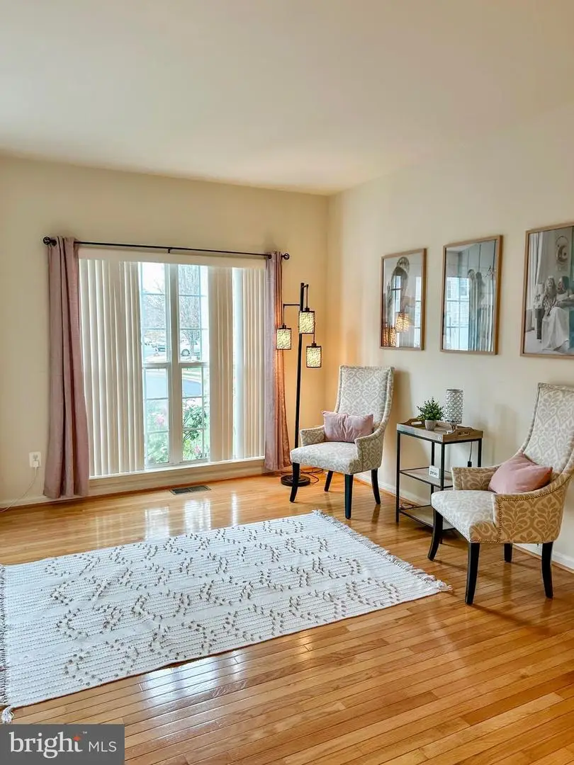 9353 Cougar Ct, Manassas Park, VA 20111 - Image #3