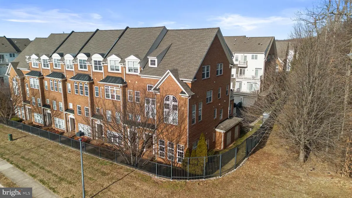 9500 Walker Way #21, Manassas Park, VA 20111 - Image #1