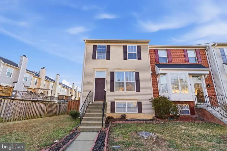 9242 Jessica Dr, Manassas Park, VA 20111 - Image #2