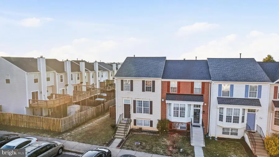 9242 Jessica Dr, Manassas Park, VA 20111 - Image #3