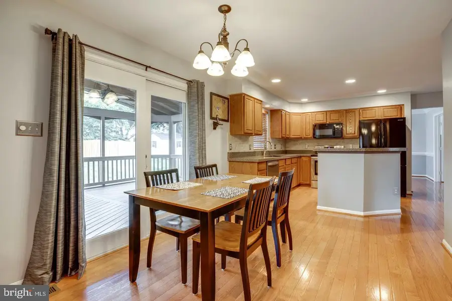 9307 Nancy St, Manassas Park, VA 20111 - #2