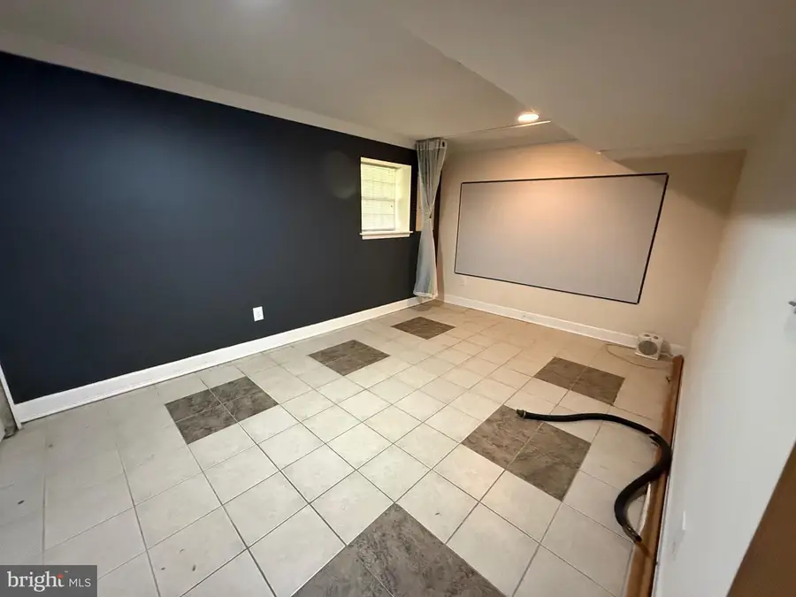 9205 Kristy Dr, Manassas Park, VA 20111 - #3