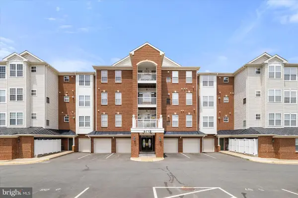 9712 Handerson Pl #unit 203, MANASSAS PARK, VA 20111