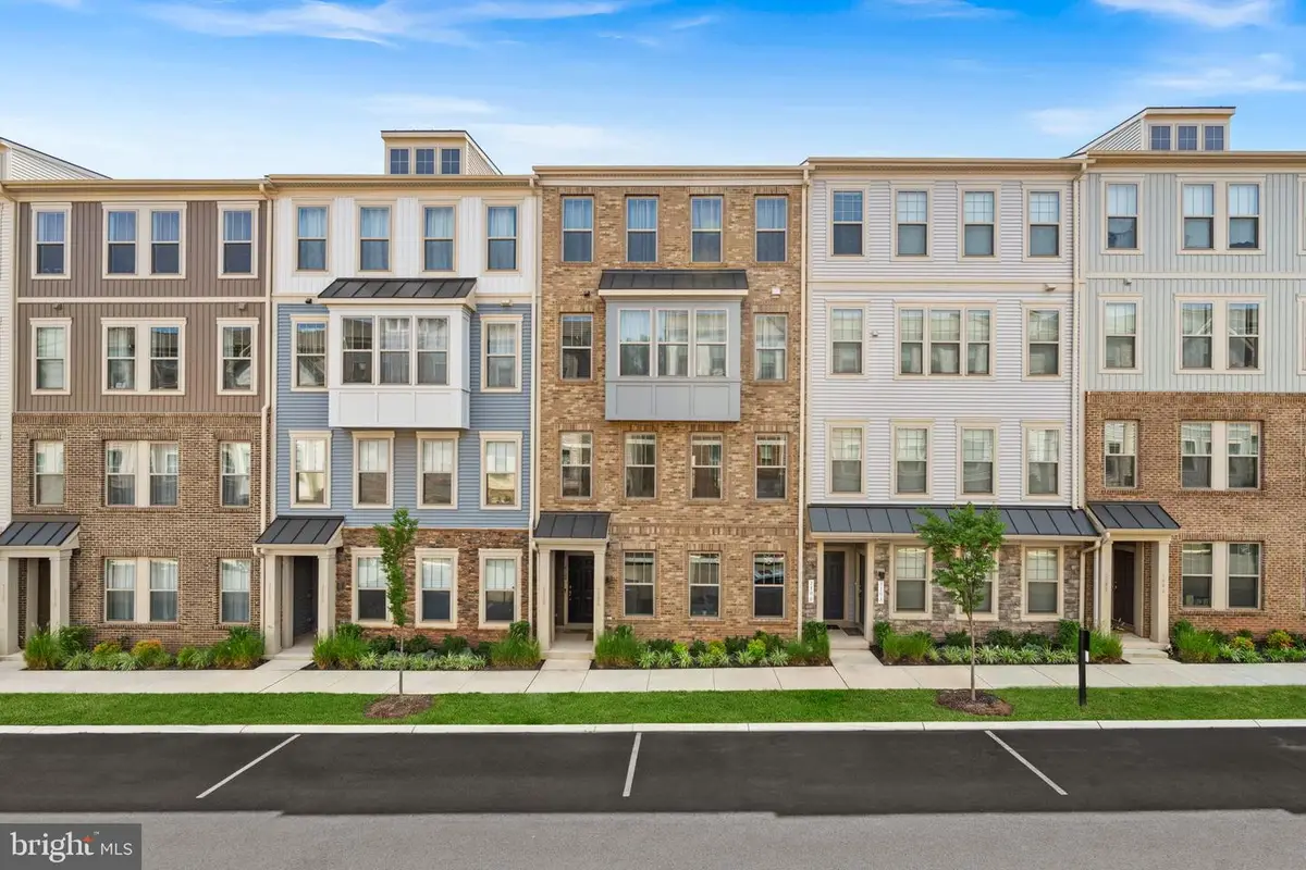 212-a Park Central Ter, Manassas Park, VA 20111 - #1