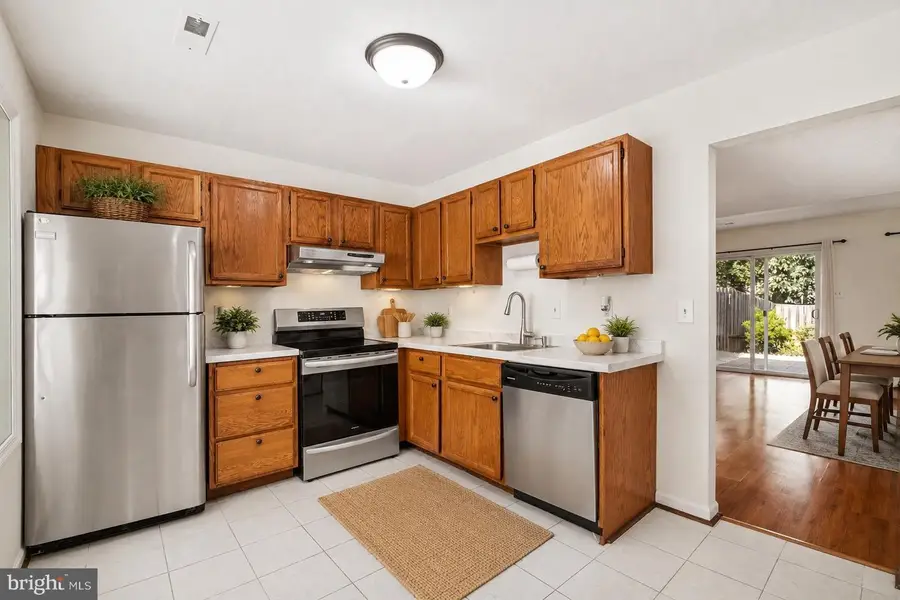 8526 Englewood Ct, Manassas Park, VA 20111 - #3