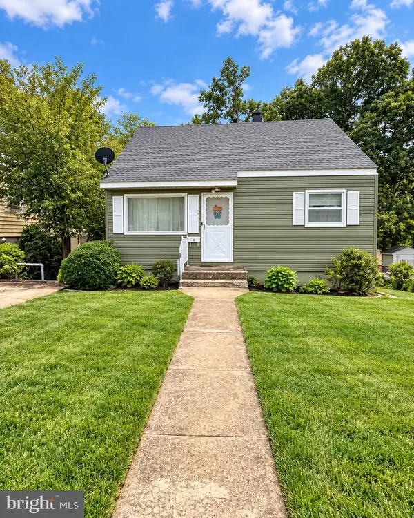 181 Lambert Dr, MANASSAS PARK, VA 20111