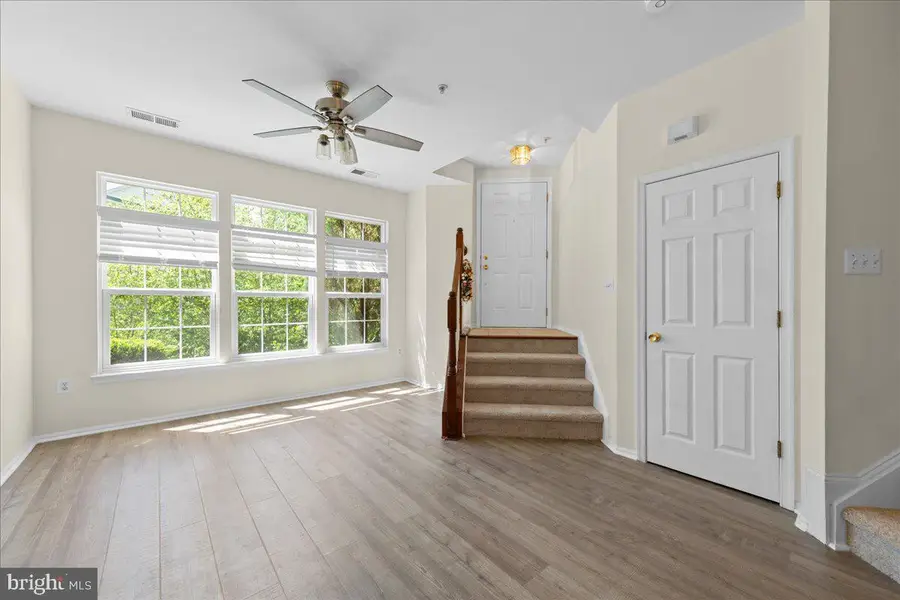 9812 Pickens Pl, Manassas Park, VA 20111 - #2