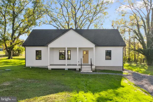 73 Stoneham St, SALUDA, VA 23149