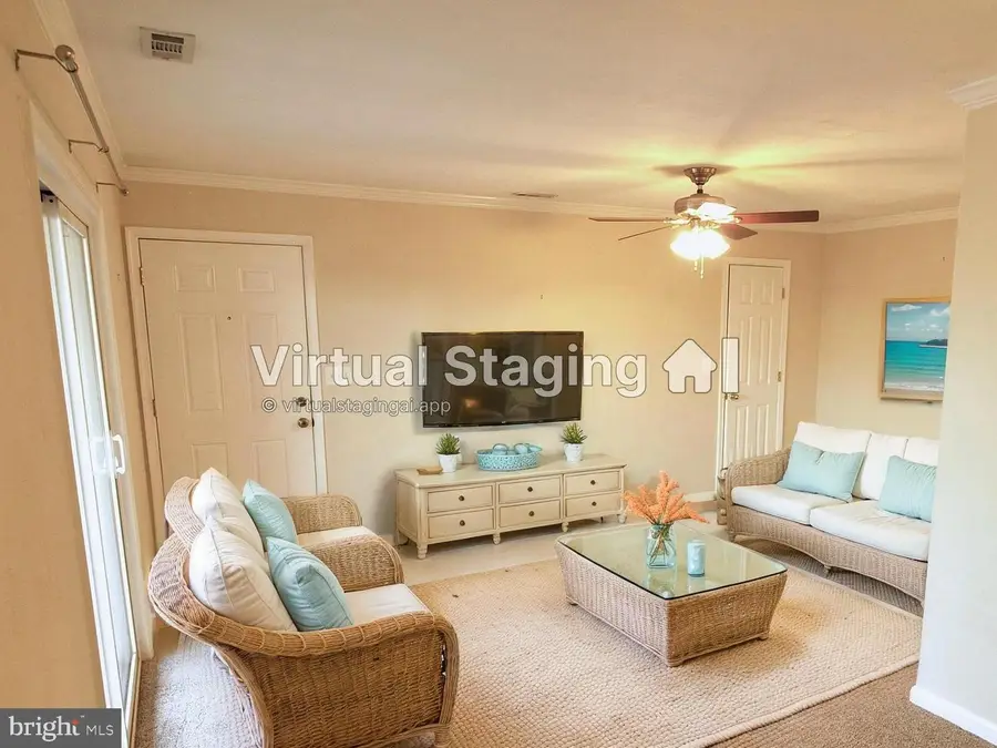 914 W Ocean View Ave #202, Norfolk, VA 23503 - #3