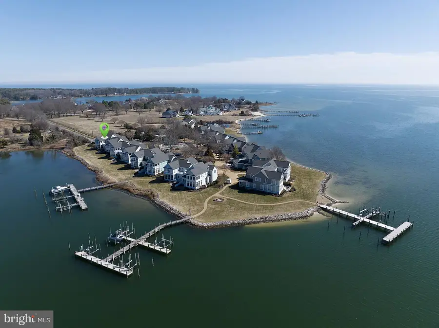 62 Westbay Dr, Kilmarnock, VA 22482 - #2