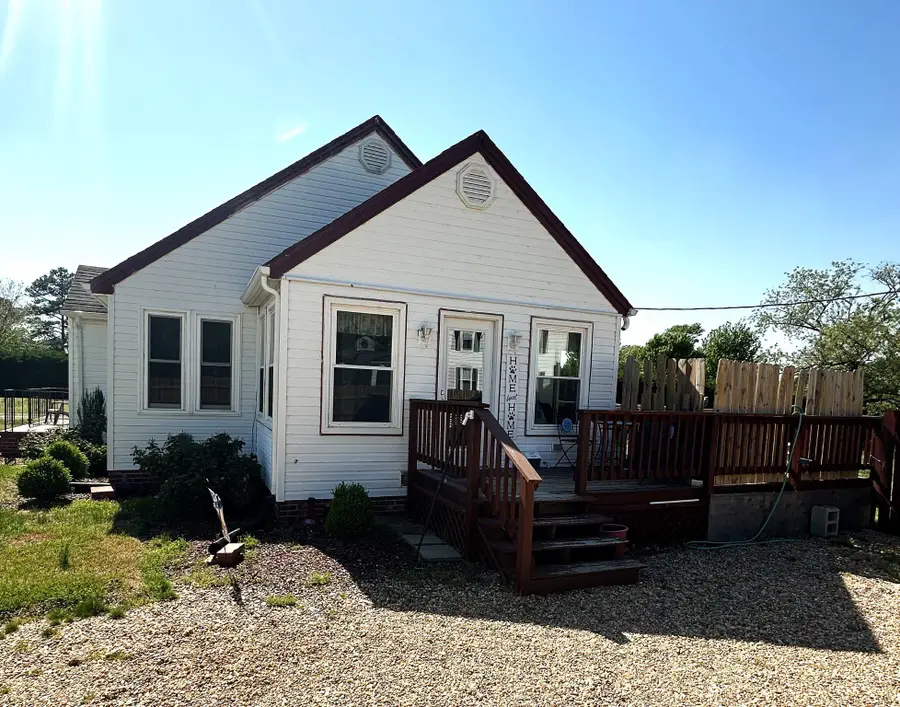 2889 Harryhogan Rd, Callao, VA 22435 - #2