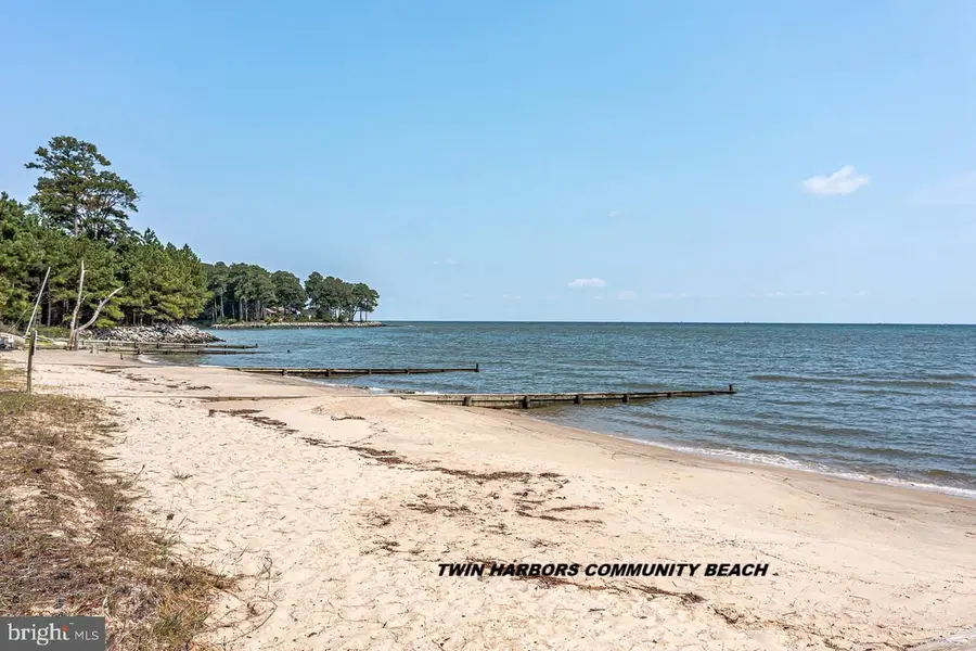 277 Emerald Cove Rd, Reedville, VA 22539 - #3