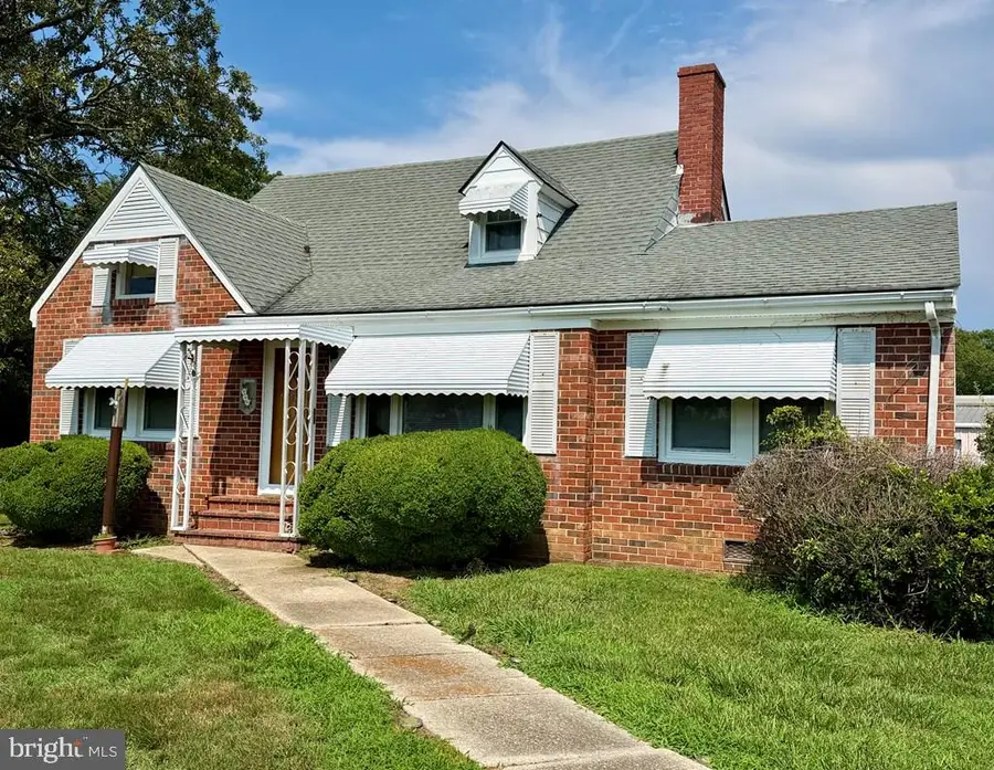 2392 Hampton Hall Rd, Callao, VA 22435 - #3
