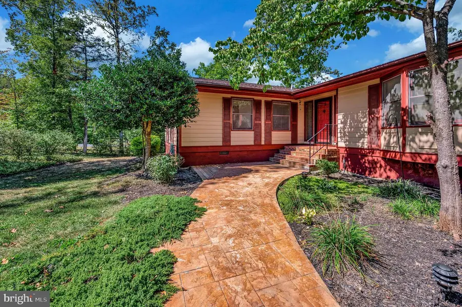 204 Freedom Rd, Locust Grove, VA 22508 - Image #2