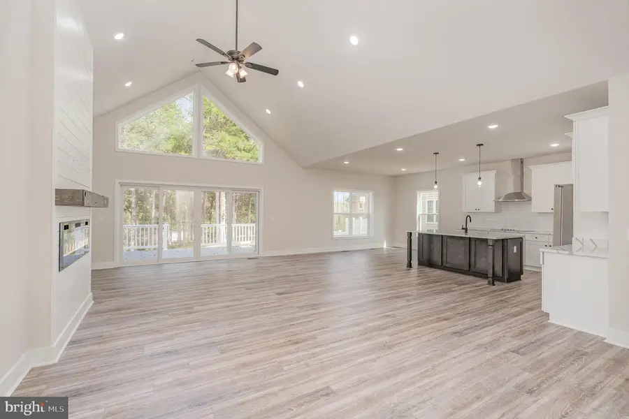 26700 Daniels Point Dr, Unionville, VA 22567 - #2