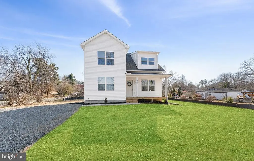 317 Grove Ave, Gordonsville, VA 22942 - #1