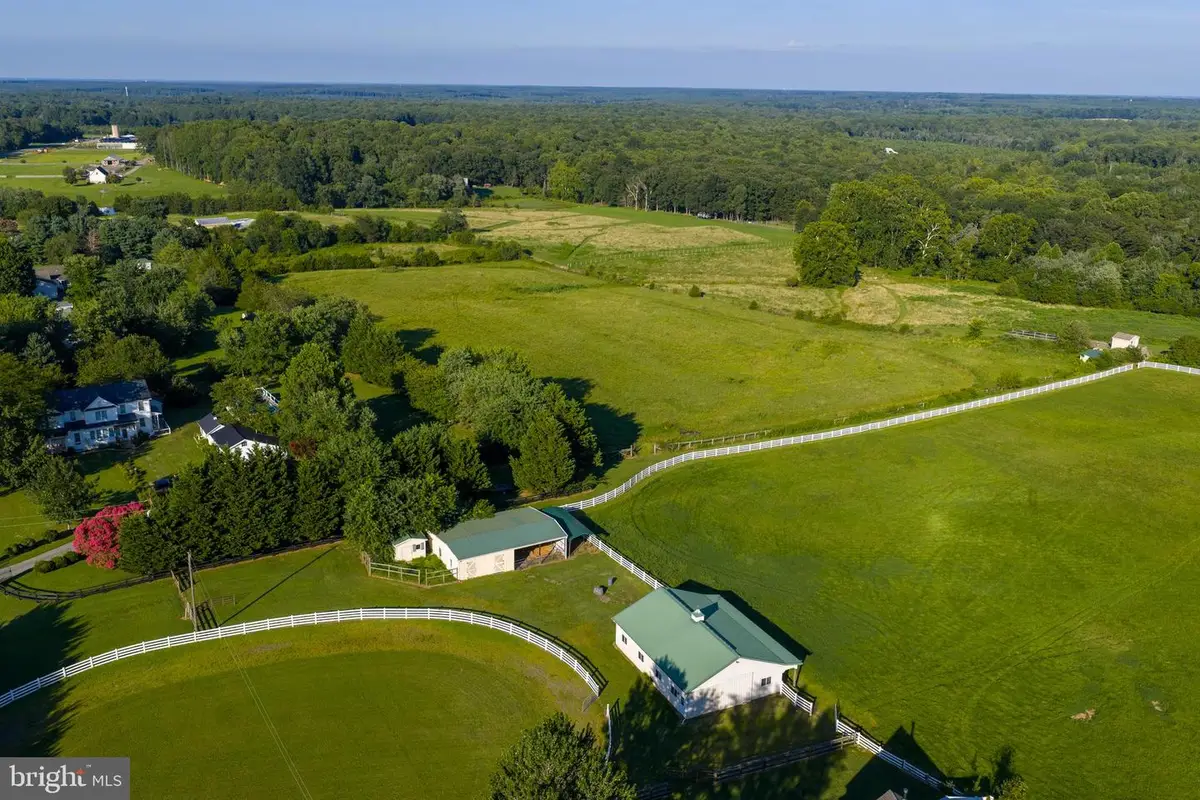 27472 Strawberry Hill Rd, Rhoadesville, VA 22542 - #1