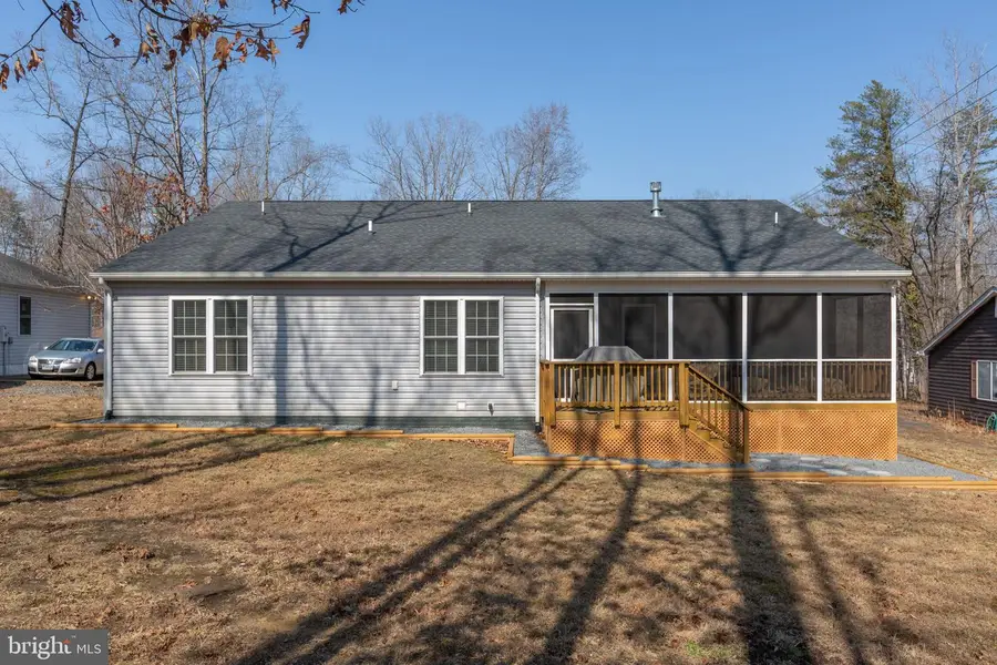 122 Jefferson Ave, Locust Grove, VA 22508 - #3
