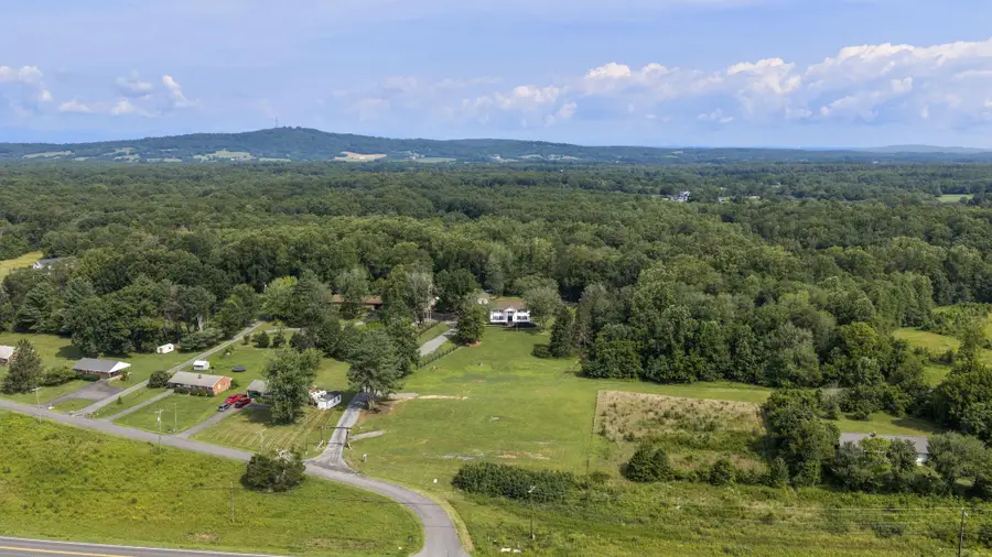 24333 Narrow Gauge Rd, Unionville, VA 22567 - #3