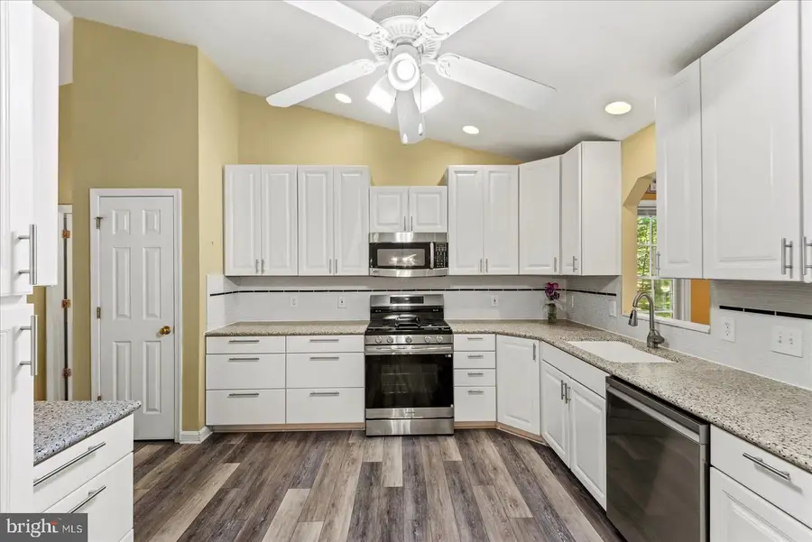 220 Creekside Dr, Locust Grove, VA 22508 - #3