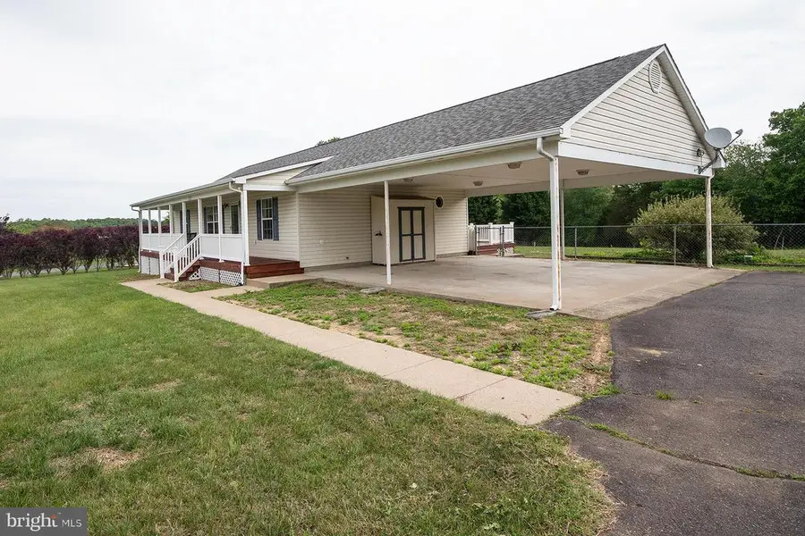9379 Stonegate Ln, Rhoadesville, VA 22542 - #2