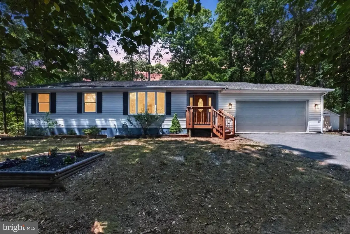 808 Mt Pleasant Dr, Locust Grove, VA 22508 - #1