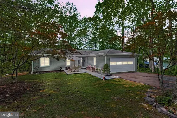 137 Eagle Ct, LOCUST GROVE, VA 22508