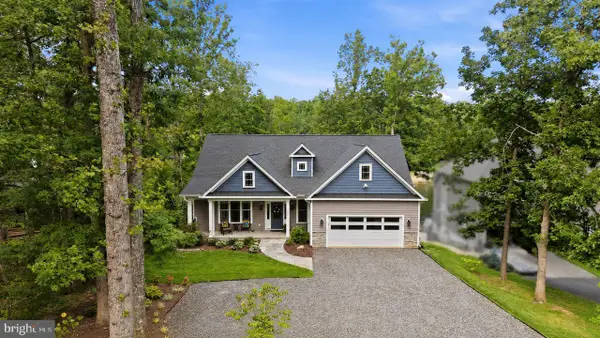 208 Beachside Cv, LOCUST GROVE, VA 22508