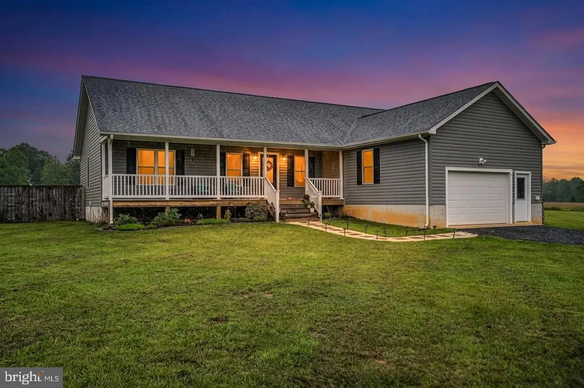 7295 Cornfield Ln, Rhoadesville, VA 22542 - #1