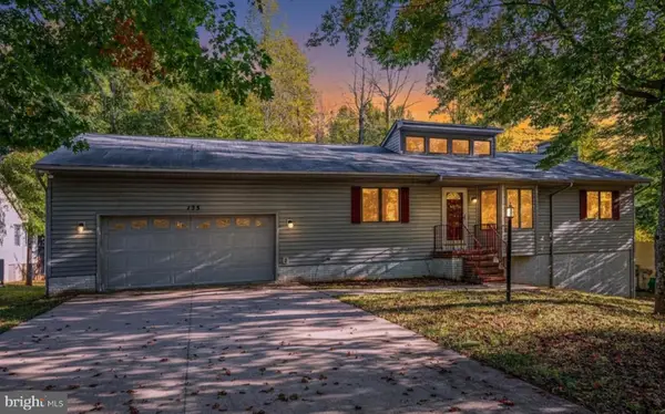135 Edgemont Cir, LOCUST GROVE, VA 22508
