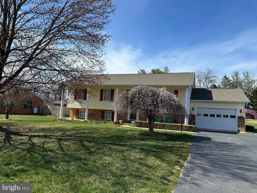 3 Meadow Ln, Luray, VA 22835 - Image #2