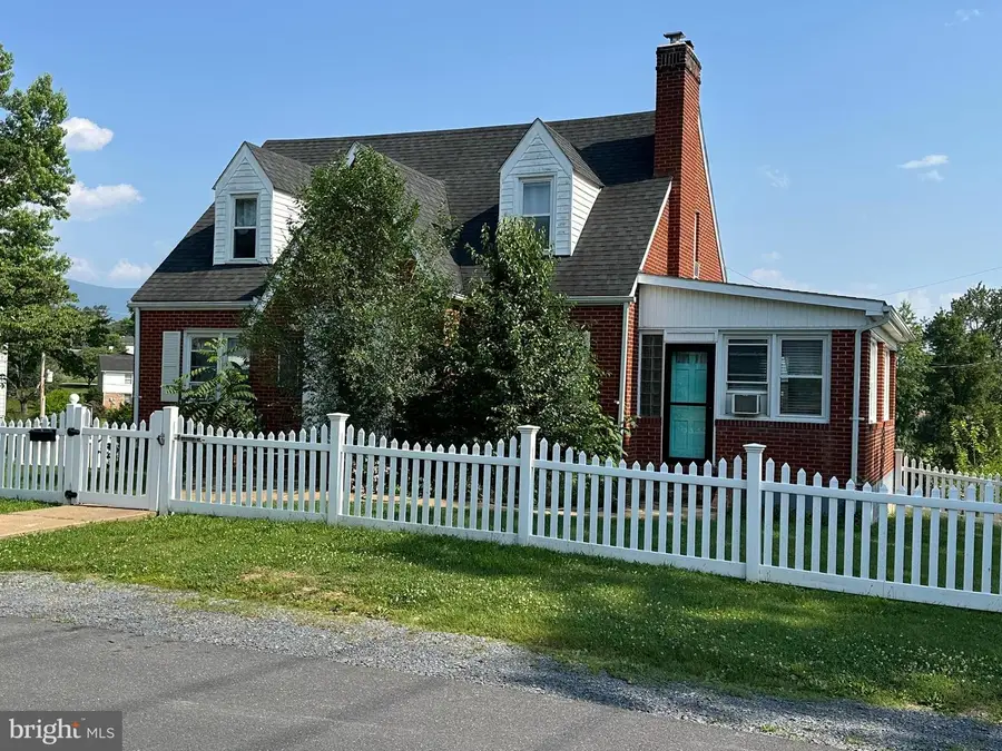 2 Terrace Ln, Luray, VA 22835 - Image #2