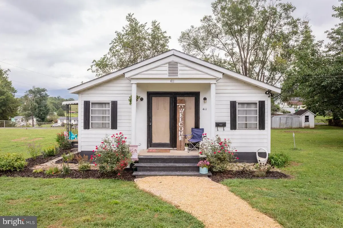 411 Fourth St, Luray, VA 22835 - Image #1
