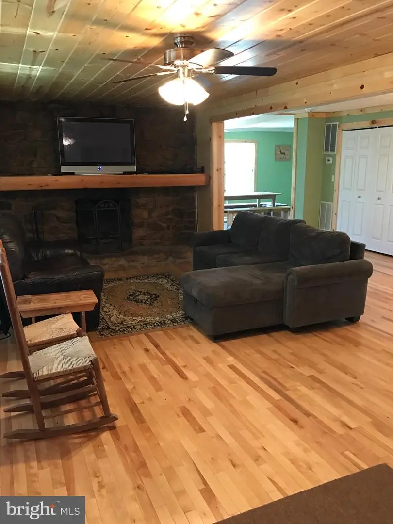 207 Riverview Dr, Luray, VA 22835 - Image #3