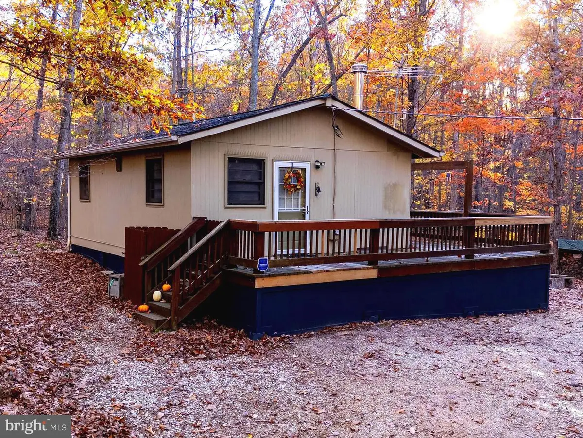 335 Wildwood Ln, Shenandoah, VA 22849 - Image #1