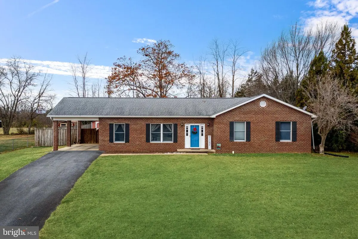 11 Independence Dr, Luray, VA 22835 - Image #1