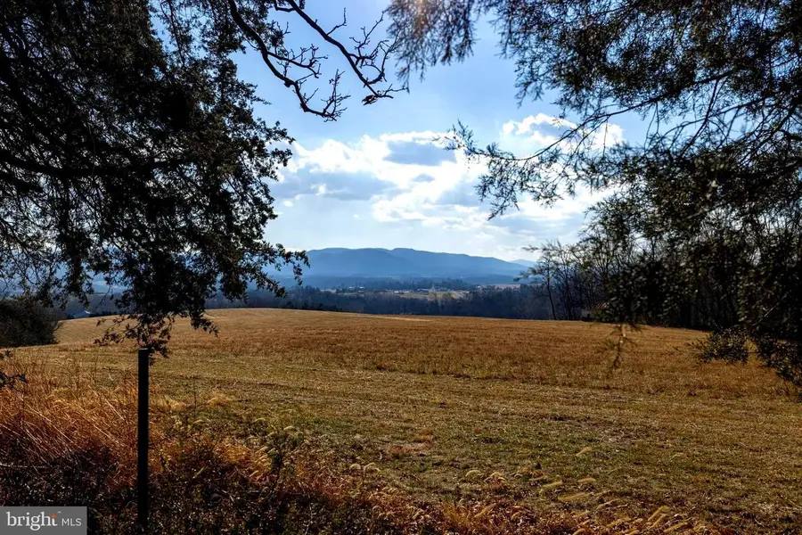 8 Promise Ln, Stanley, VA 22851 - Image #2