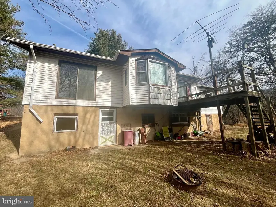 305 Rickard Pl, Rileyville, VA 22650 - Image #2