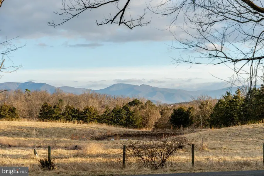 723 Sedwick Rd, Luray, VA 22835 - #2