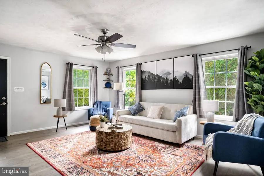 181 Riverbend Dr, Luray, VA 22835 - #2