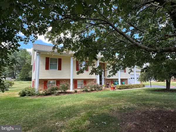 3 Meadow Ln, LURAY, VA 22835