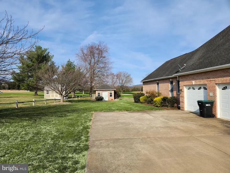 400 Beall Ave, Luray, VA 22835 - #3