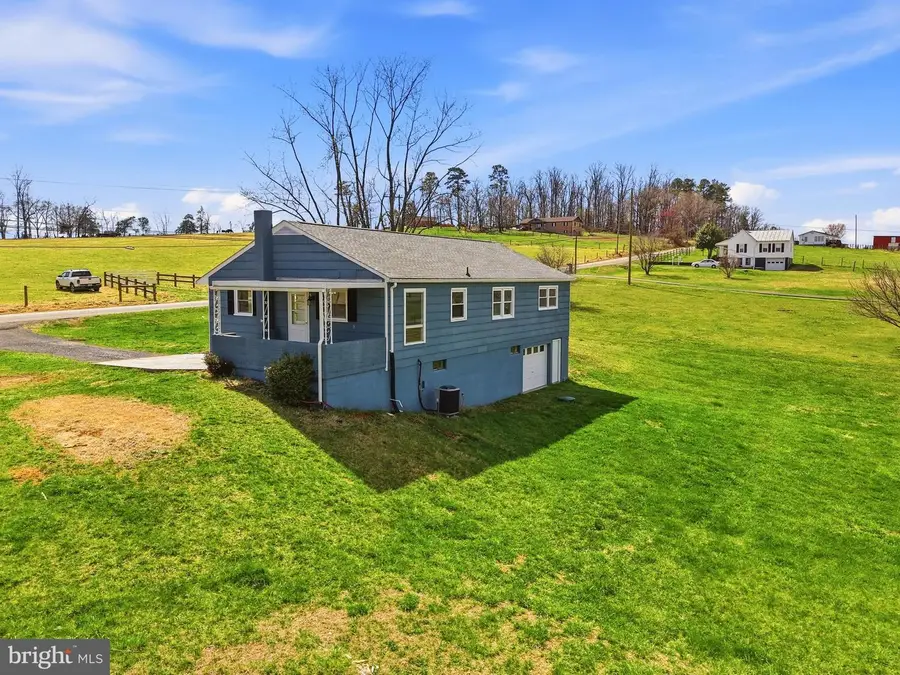 856 Leaksville Rd, Luray, VA 22835 - #2