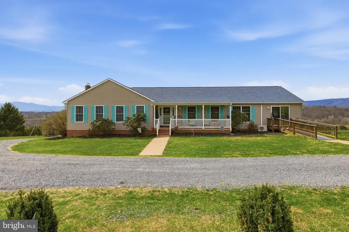 217 Silver Bell Ln, Luray, VA 22835 - #1