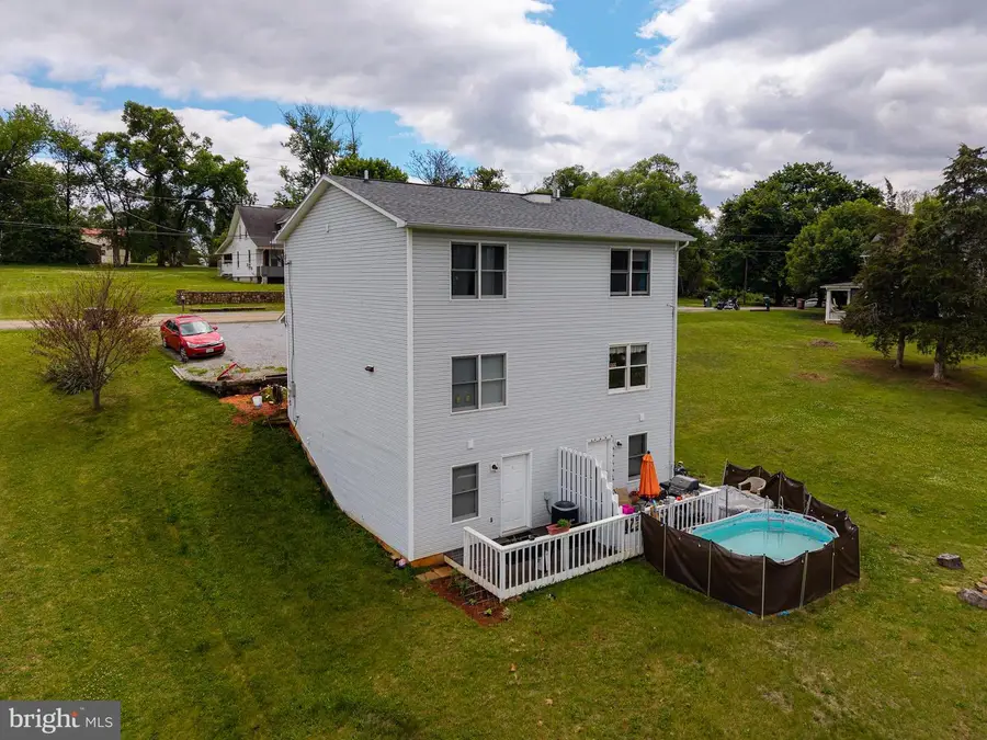 117 Warren Ave, Shenandoah, VA 22849 - #3