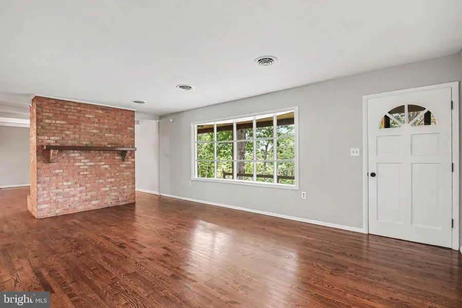 213 Forest Hills Dr, Luray, VA 22835 - #2